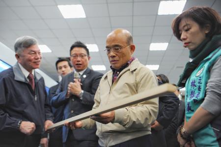 2019年1月26日行政院長蘇貞昌參訪勝源機械股份有限公司-3 　共6張