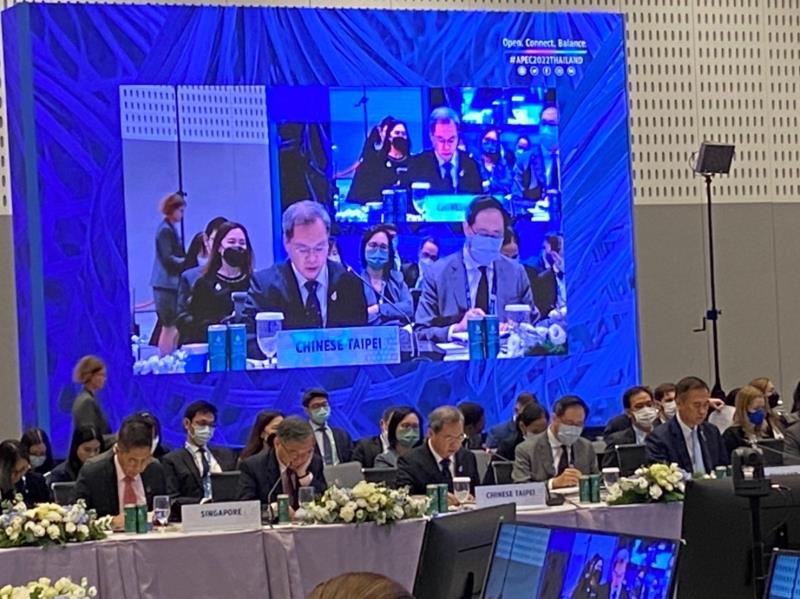 國發會龔主任委員明鑫出席APEC年度部長會議 　共2張