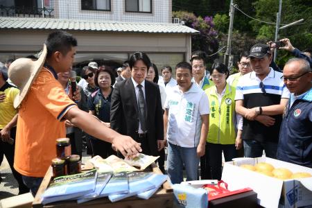 1070818行政院長賴清德視察農村再生執行成果−「苗栗大湖農村再生發展情形」_3　共8張