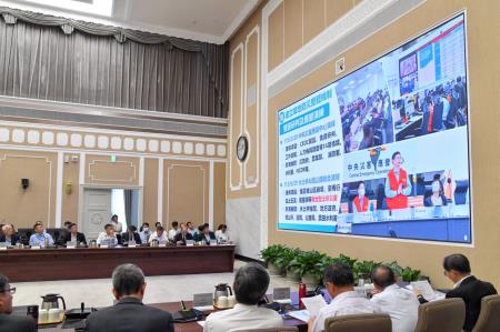 2024年9月5日行政院長卓榮泰主持中央災害防救會報第50次會議 　共4張