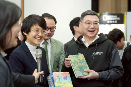 2026年2月5日行政院長卓榮泰參觀2026年第34屆台北國際書展 　共11張