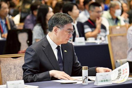 2026年5月6日行政院長卓榮泰出席「2026台灣能源高峰論壇」 jpg 　共5張