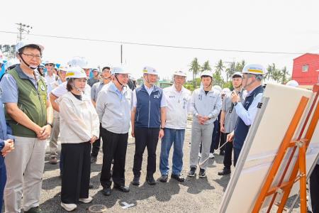 2026年5月16日行政院長卓榮泰視察高速鐵路屏東車站特定區路段臺鐵改善暨六塊厝車站遷建建設計畫進度 　共6張