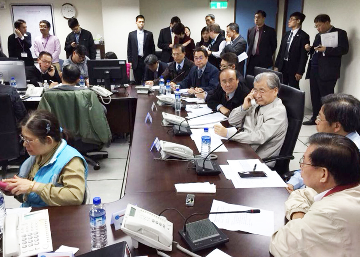 復興航空飛安事故 毛揆震驚悲痛 指示全力投入救災 　共2張