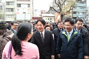 107年2月10日行政院長賴清德視察「綠川水環境改善計畫」暨出席啟用典禮3