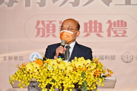 2022年6月24日行政院長蘇貞昌出席111年全國反毒有功人士、團體頒獎典禮3.jpg