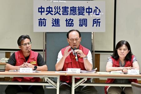 2025年10月10日中央災害應變中心前進協調所第32次工作會報後記者會　共3張