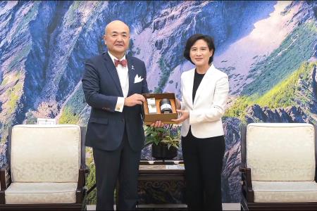 2024年6月27日行政院副院長鄭麗君接見日本台灣交流協會台北事務所片山和之代表一行 _3_　共3張