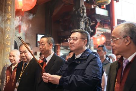 2025年1月30日_1行政院長卓榮泰埔頂仁和宮參拜祈福3　共8張