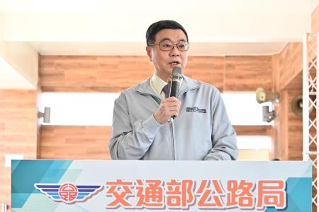 卓院長今（1）日視察「高雄～屏東間東西向第2條快速公路」興建規劃照片 共7張_4　共7張