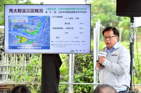 2026年5月29日行政院長卓榮泰視察邦查農場農業復育情形 　共8張