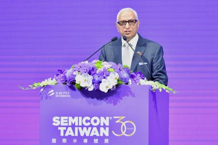 2025年9月10日行政院長卓榮泰出席「SEMICON Taiwan 2025國際半導體展」開幕典禮　共10張