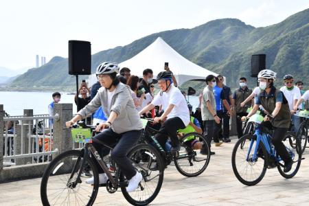 2023年6月3日行政院長陳建仁出席2023世界自行車日單車遊程嘉年華 　共10張