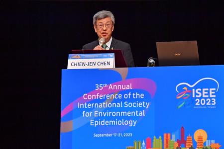 2023年9月18日行政院長陳建仁出席「2023年第35屆國際環境流行病學學會年會」。 　共6張