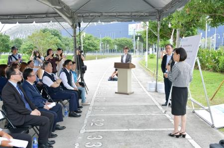 2024年5月3日行政院副院長鄭文燦視察台中水湳國際會展中心西側展館　共7張
