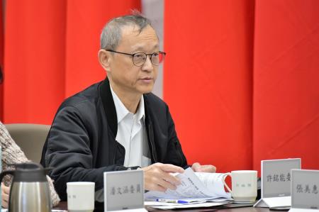行政院長卓榮泰主持中央癌症防治會報第20次會議 　共8張