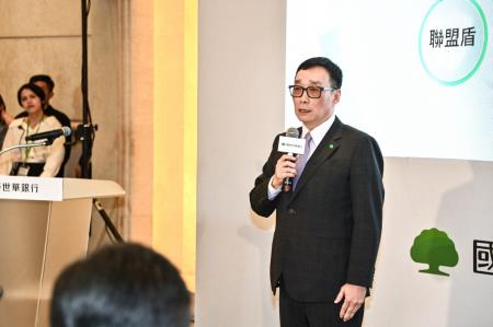 2024年9月16日行政院長卓榮泰視察「國泰世華商業銀行臨櫃關懷阻詐執行情形」S__108790224_0　共7張