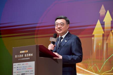 2026年7月8日行政院院長卓榮泰出席工商時報「2026亞資高峰論壇」 　共4張