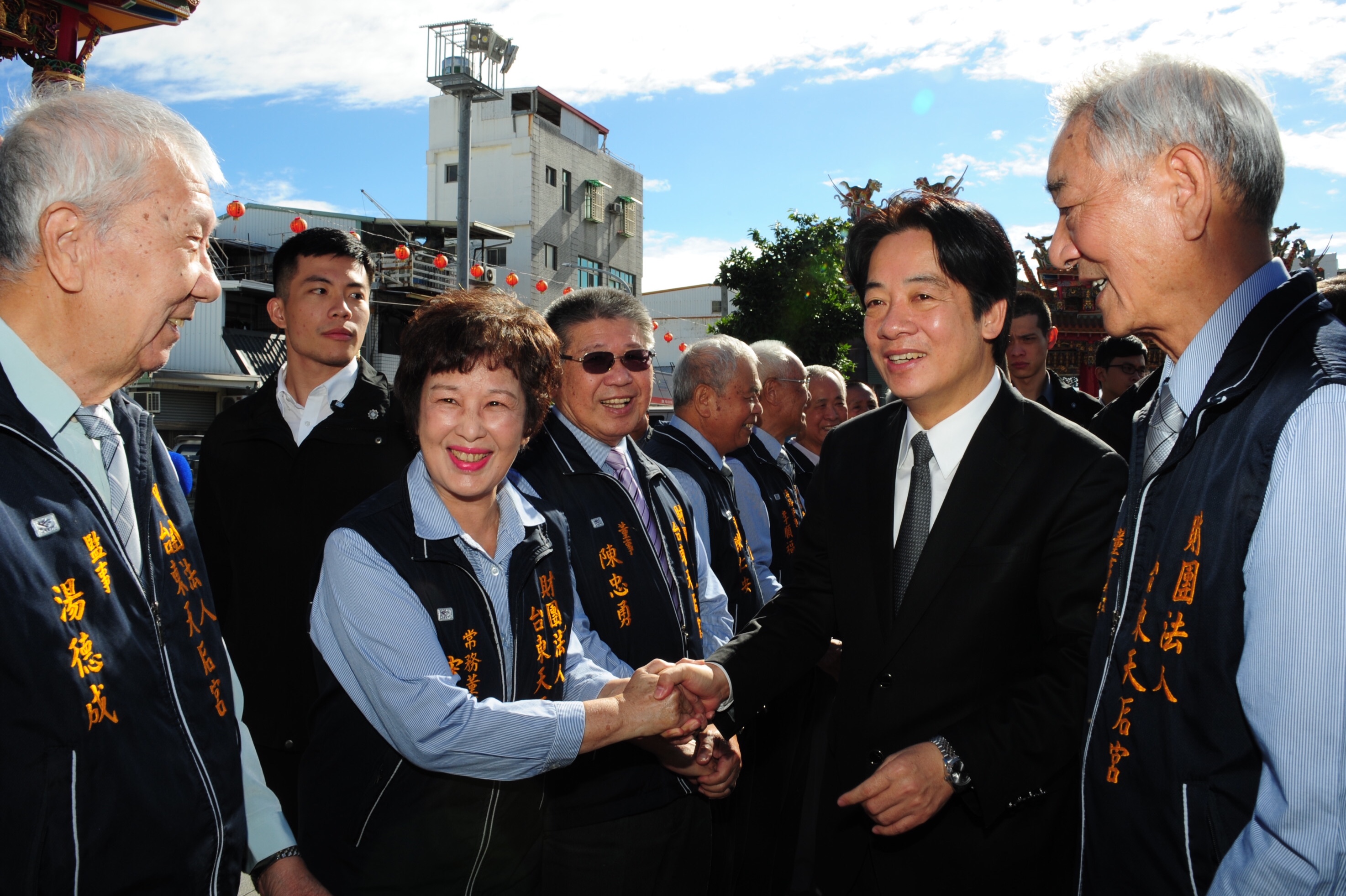 賴揆：長照2.0擴大服務對象及項目 盼中央地方共同落實推動　共7張