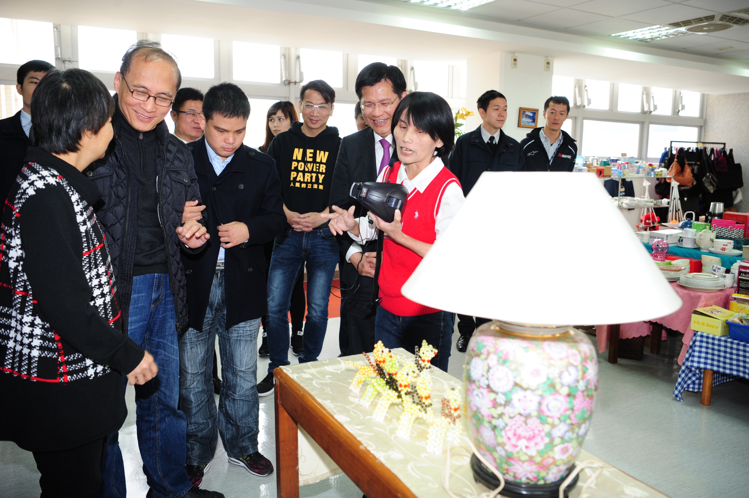 林揆訪視社福機構  盼身心障礙朋友及弱勢兒少獲得良好照顧 　共10張