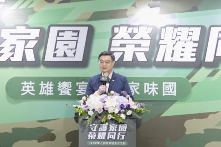 2026年9月5日行政院長卓榮泰出席「115年度九三敬軍優惠系列活動-英雄饗宴 飽家味國」展售會 　共10張