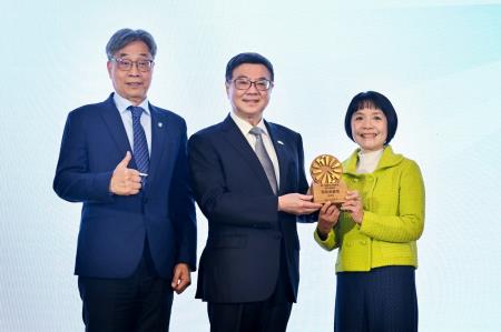2025年1月14日行政院長卓榮泰出席「第一屆國家食農教育傑出貢獻獎」頒獎典禮。　共8張