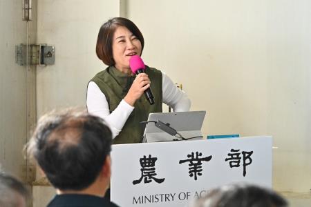 卓院長今（1）日參訪「屏東輸日龍虎斑養殖場」照片 共7張_3　共7張