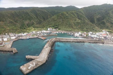 行政院長卓榮泰視察康芮颱風綠島災損復原情形　共7張