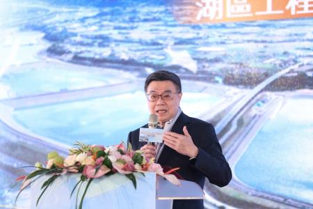 2025年1月4日行政院長卓榮泰出席「烏溪鳥嘴潭人工湖工程計畫 - 湖區工程竣工典禮」。