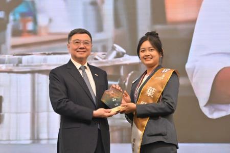 2024年9月30日行政院長卓榮泰出席「2024第47屆國際技能競賽頒獎典禮」S__135364718_0　共10張
