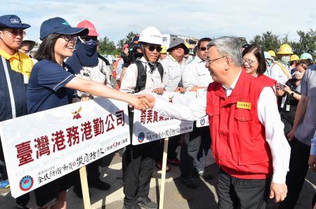 2023年7月25日行政院長陳建仁出席「112年全民防衛動員暨災害防救（民安9號）」演習_9 　共10張