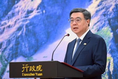 2026年5月25日行政院長卓榮泰接見加拿大駐台北貿易辦事處何曼麗代表一行 　共5張