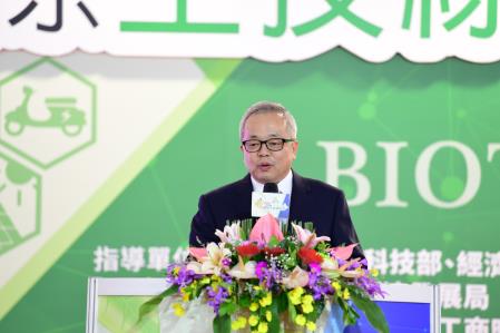 1071005施俊吉副院長出席「2018臺南國際生技綠能展」開幕典禮-DSC_9276　共6張