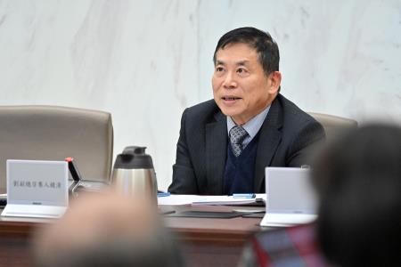 鄭副院長今(31)日主持「行政院智慧國家推動小組」第5次會議照片 共7張 　共7張