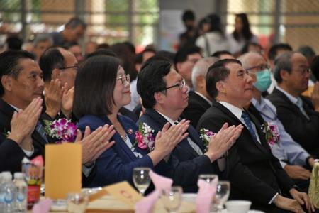 2023年10月14日行政院副院長鄭文燦出席國立台灣海洋大學70周年校慶慶祝大會暨感恩餐會。　共4張