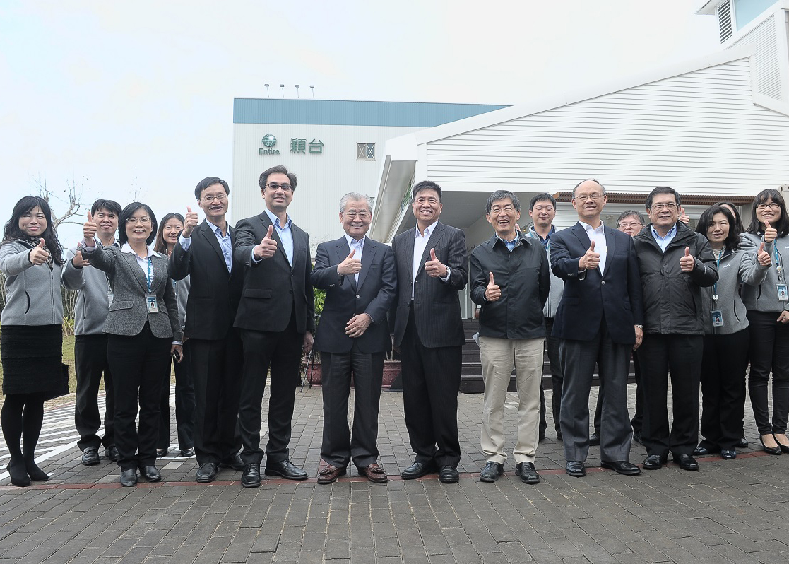 毛揆期許產業以具體行動落實環保 讓科技與自然和平共存 　共2張