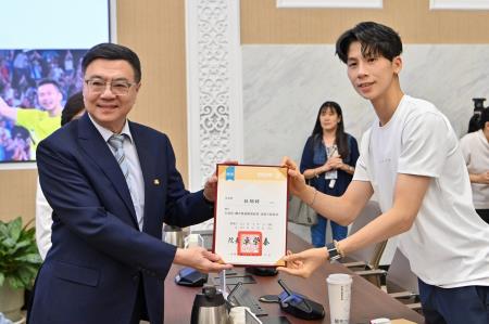 2024年9月9日行政院長卓榮泰出席「體育暨運動發展部諮詢小組第1次會議」