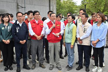 2024年8月2日行政院長卓榮泰視察高雄地區滯洪池成效及淹水復原情形