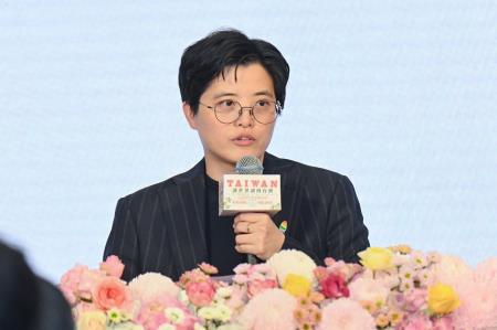 2026年6月30日行政院長卓榮泰出席「臺灣漫遊錄」獲獎慶功宴 　共12張