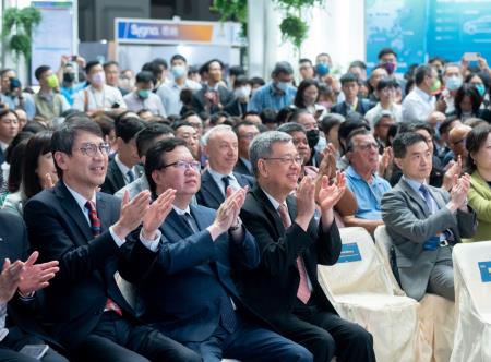 2023年7月21日行政院長陳建仁出席「2023亞太永續博覽會開幕式暨頒獎典禮」。　共12張