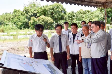 2026年7月17日行政院長卓榮泰視察宜蘭溪洲抽水站新建工程 　共5張