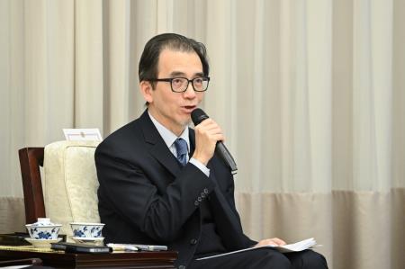 考試院周弘憲院長等一行拜會院長 　共10張