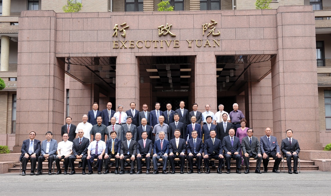 毛揆與政務顧問座談 借助各領域經驗與建言推動政策　共4張