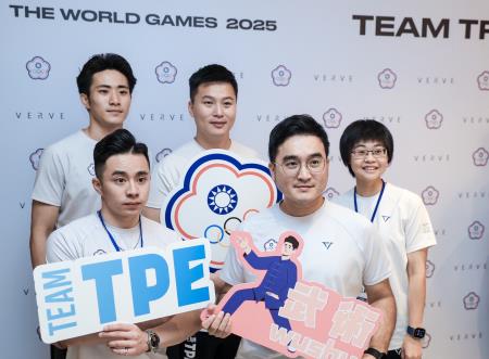 2025年8月21日行政院長卓榮泰出席2025年成都世界運動會代表團返國餐會 　共10張