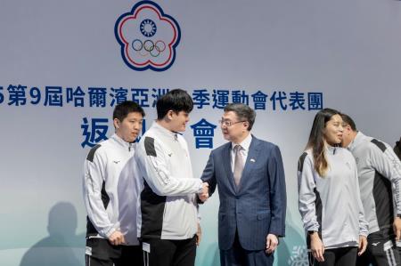 2025年2月18日行政院長卓榮泰出席2025年第9屆哈爾濱亞洲冬季運動會代表團返國餐會　共8張