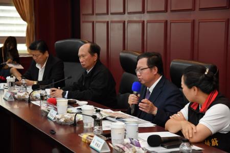 鄭副院長今（4）日主持「0403震災復原重建專案會議」照片 共6張　共7張