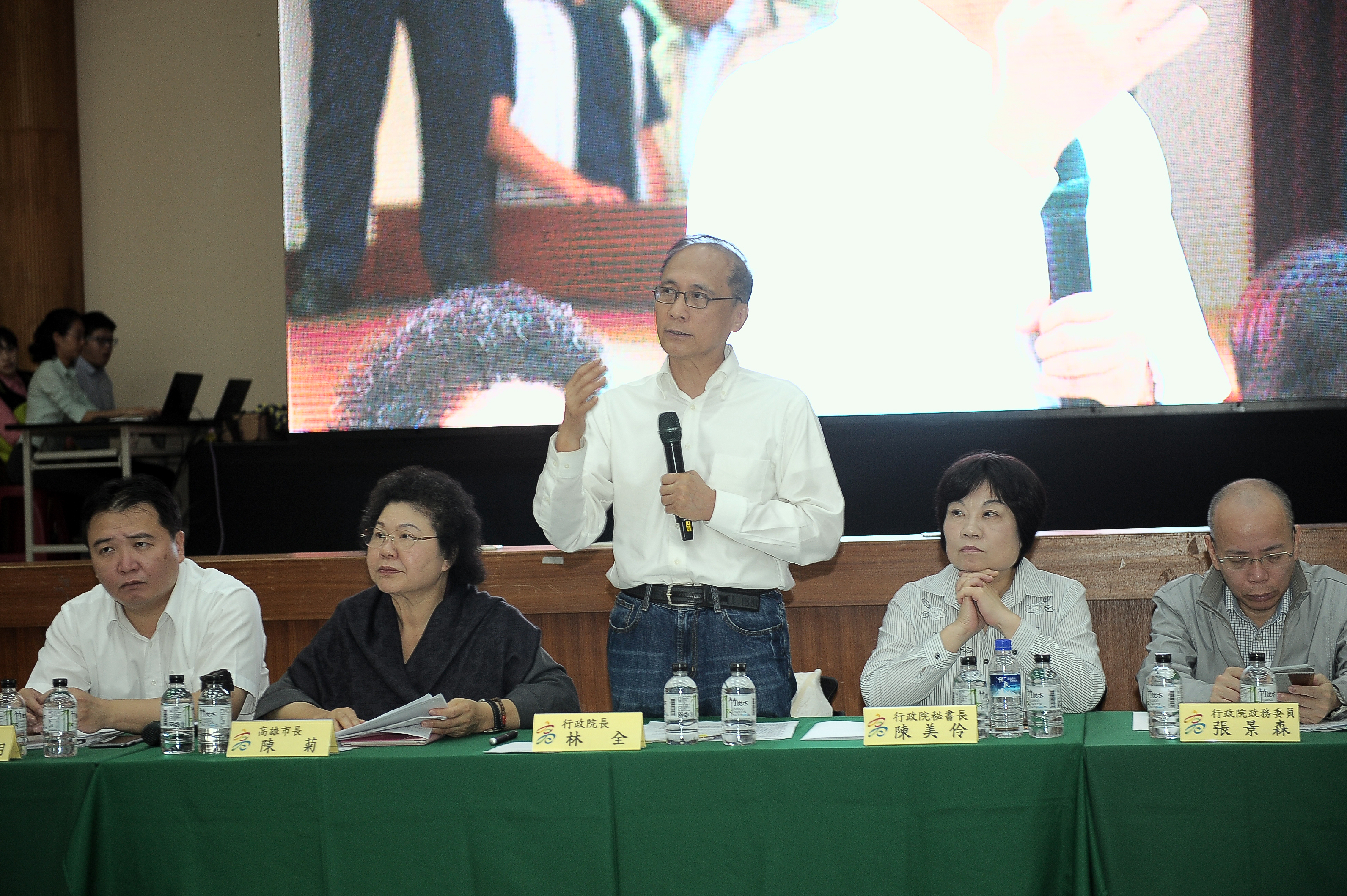 關心大林蒲居民生活品質 林揆承諾儘快改善