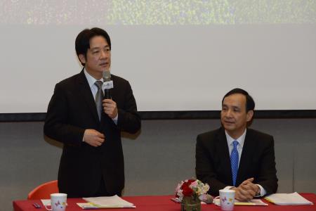 賴院長出席新北市「中央與地方落實前瞻基礎建設暨長期照顧業務座談會 」-1