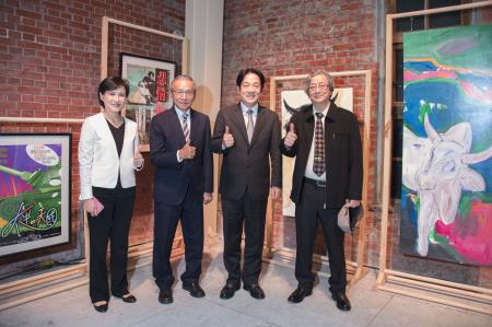 107年4月26日行政院長賴清德出席第37屆行政院文化獎頒獎典禮　共3張
