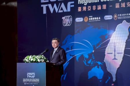 2025年10月29日行政院長卓榮泰出席「2025臺灣亞非論壇－區域安全與跨境犯罪國際研討會」開幕典禮　共4張